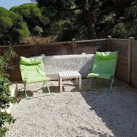 Les Tamaris *
